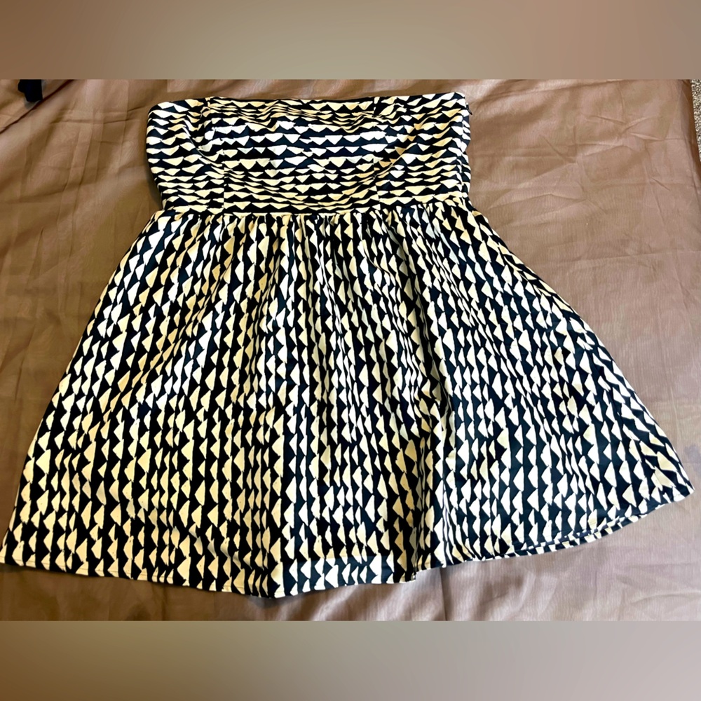 Black & White Strapless Geometric Dress